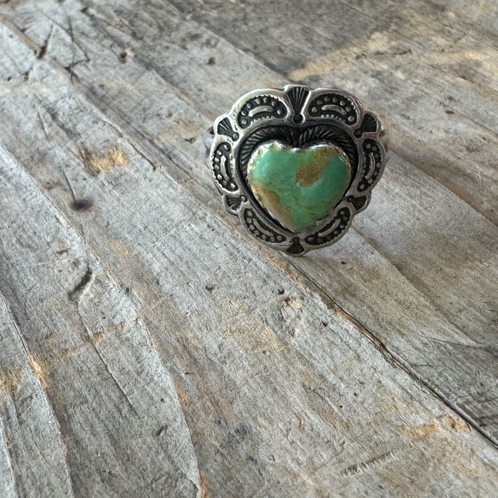 New southwest Heart shaped turquoise and sterling ring sz 7